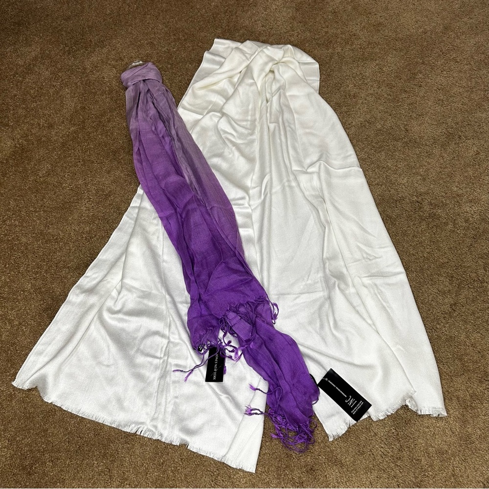 Set of 2 NWT Scarves, White and Purple